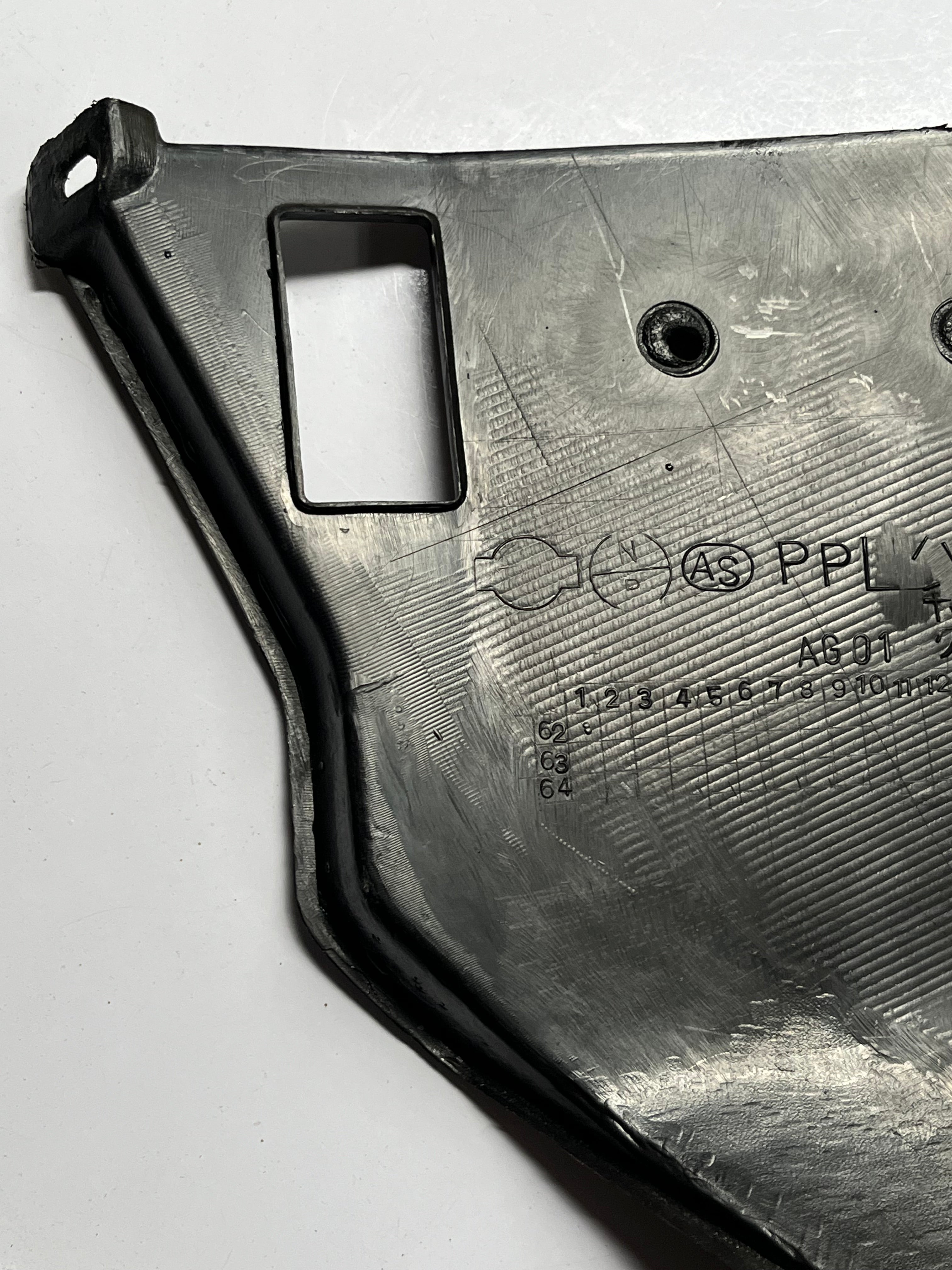 Nissan S13 Passengers Side Kick Panel Silvia Ps13 180sx RHD 6690135F00 Genuine